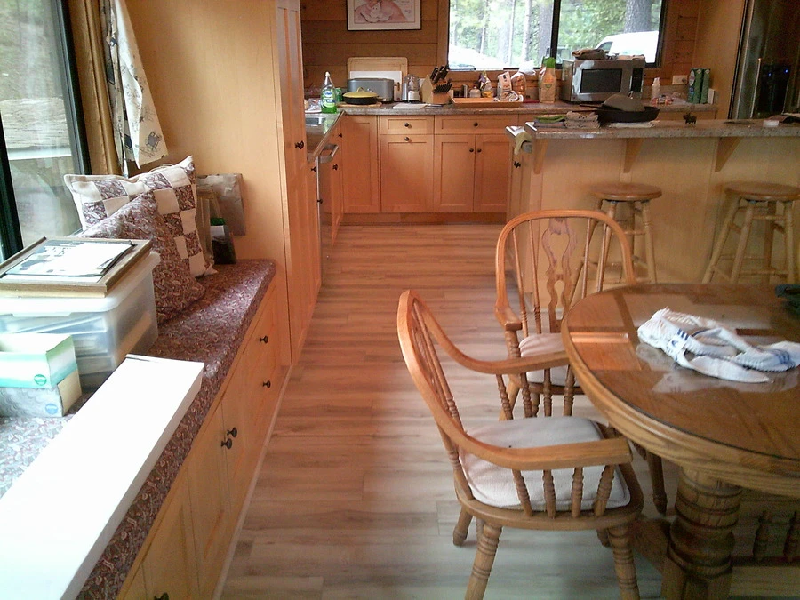 Wood Look Kitchen in Sonora